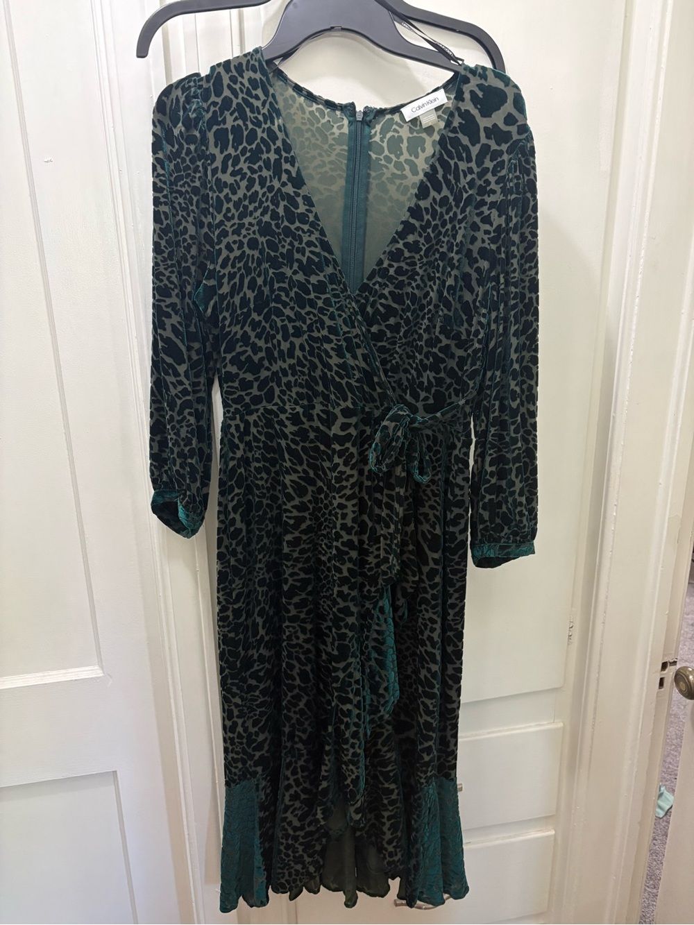 Calvin Klein Green and Black Velvet Leopard Print Top